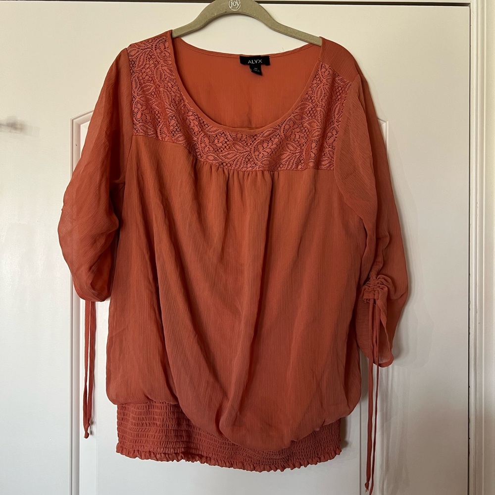 404 Alyx Terracotta Colored Rouched Sleeves with Smocked Hem Women’s size 0X